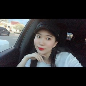 Meet your Posher, Samantha